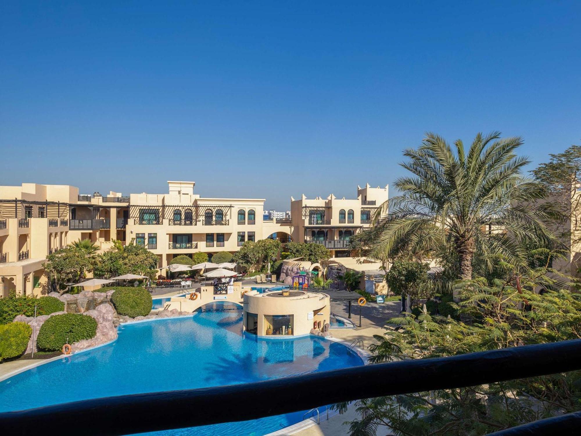Novotel Bahrain Al Dana 4* Manama
