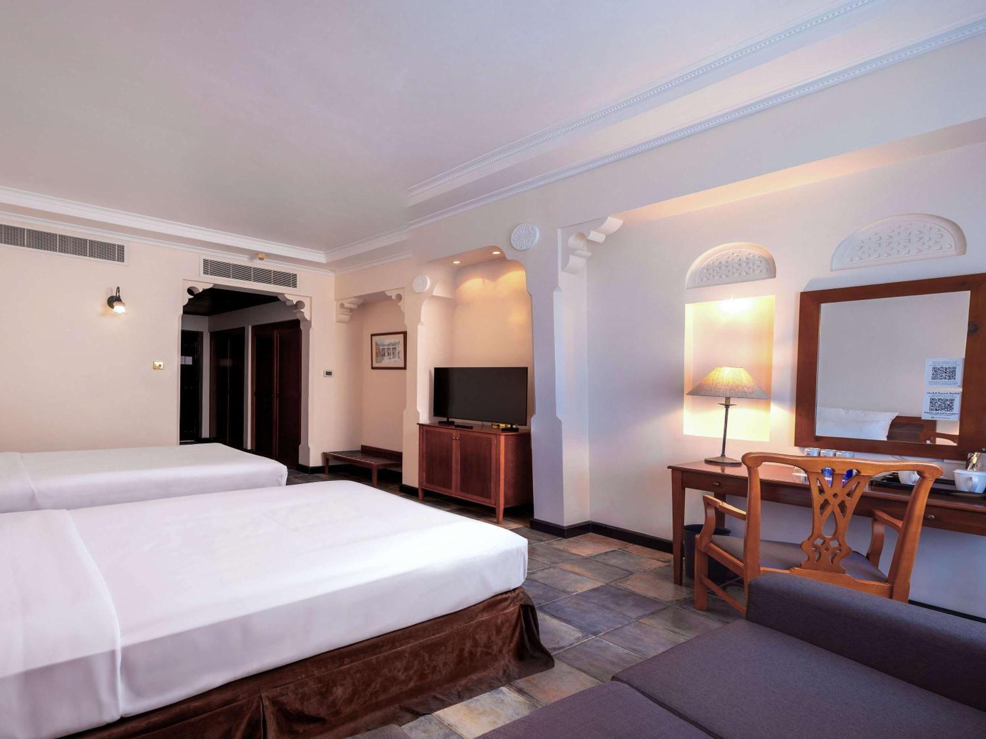 Resort Novotel Bahrain Al Dana 4*