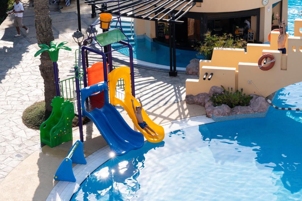Novotel Bahrain Al Dana 4*