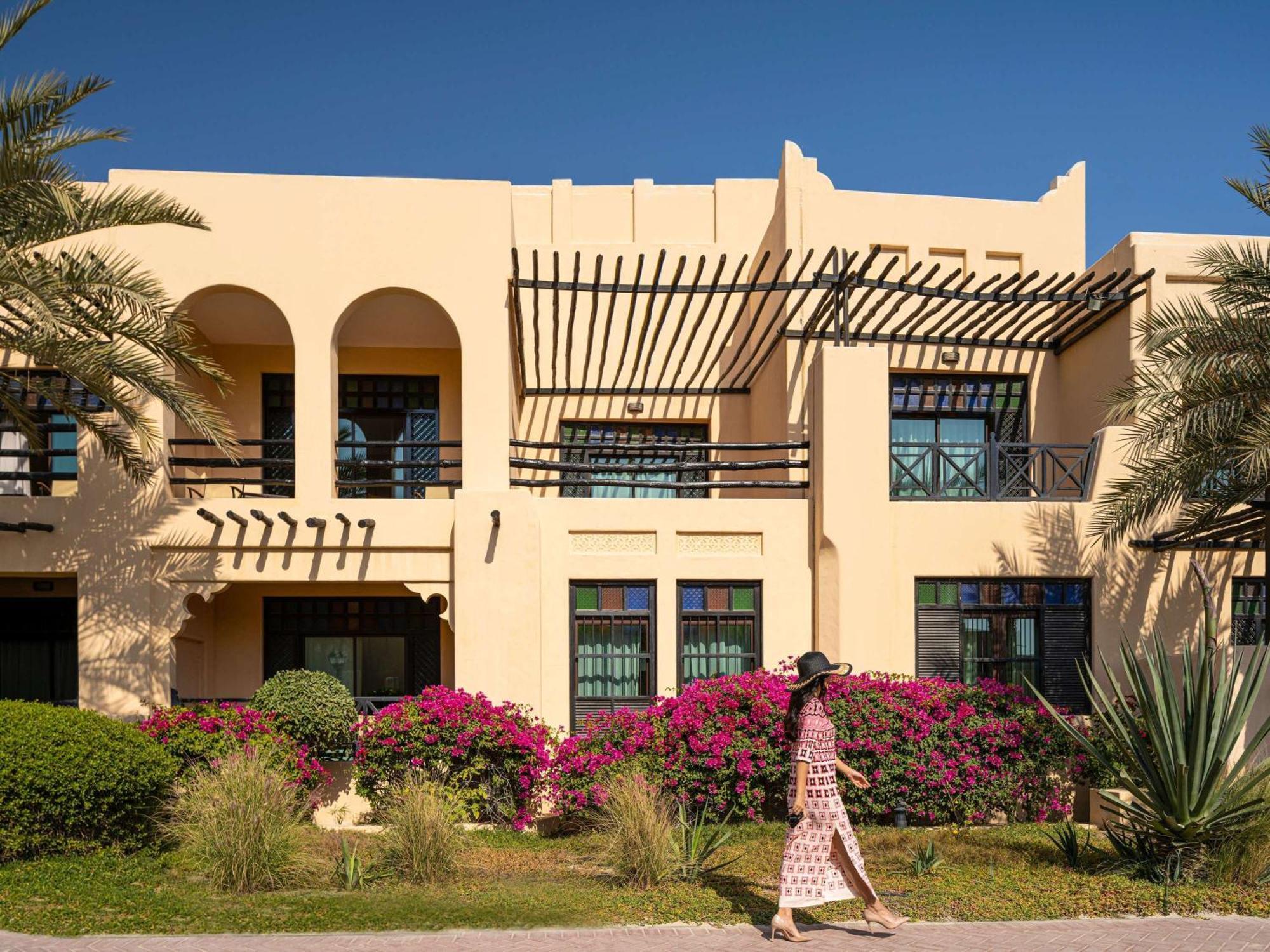 Novotel Bahrain Al Dana Курортный комплекс